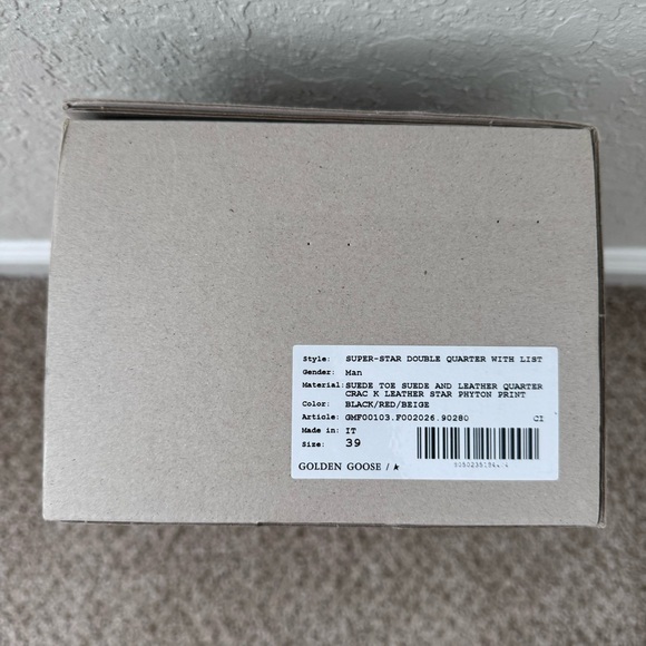 Golden Goose Super-Star Black & Red Star Low-Top Sneaker (Unisex) - Picture 8 of 8